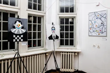 "Linie Papilarne" – wernisaż wystawy koła naukowego CraftStart | Aktualności | Uniwersytet WSB Merito w Gdańsku: wystawy koła naukowego CraftStart