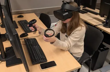 Projektowanie wirtualnych przestrzeni – warsztaty dla studentów multimedia i grafika komputerowa | Aktualności | Uniwersytet WSB Merito w Gdańsku: Warsztaty z projektowania przestrzeni VR