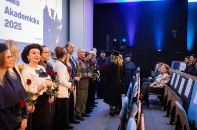 Uroczystość wręczenia dyplomów absolwentom 2025 za nami! | Aktualności | Uniwersytet WSB Merito w Gdańsku: Zdjęcie