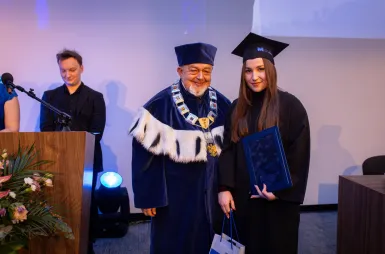 Uroczystość wręczenia dyplomów absolwentom 2025 za nami! | Aktualności | Uniwersytet WSB Merito w Gdańsku: Zdjęcie