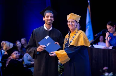 Uroczystość wręczenia dyplomów absolwentom 2025 za nami! | Aktualności | Uniwersytet WSB Merito w Gdańsku: zdj