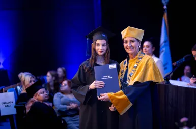 Uroczystość wręczenia dyplomów absolwentom 2025 za nami! | Aktualności | Uniwersytet WSB Merito w Gdańsku: Zdjęcie