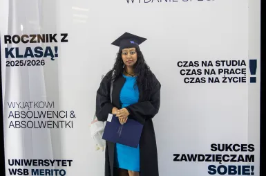 Uroczystość wręczenia dyplomów absolwentom 2025 za nami! | Aktualności | Uniwersytet WSB Merito w Gdańsku: Zdjęcie