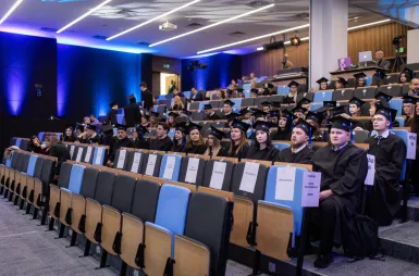 Uroczystość wręczenia dyplomów absolwentom 2025 za nami! | Aktualności | Uniwersytet WSB Merito w Gdańsku: Zdjęcie