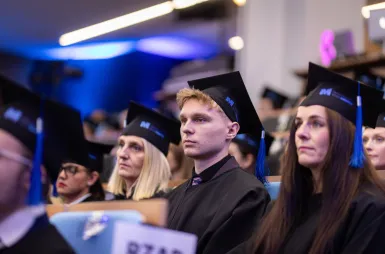 Uroczystość wręczenia dyplomów absolwentom 2025 za nami! | Aktualności | Uniwersytet WSB Merito w Gdańsku: Zdjęcie