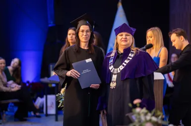 Uroczystość wręczenia dyplomów absolwentom 2025 za nami! | Aktualności | Uniwersytet WSB Merito w Gdańsku: Zdjęcie