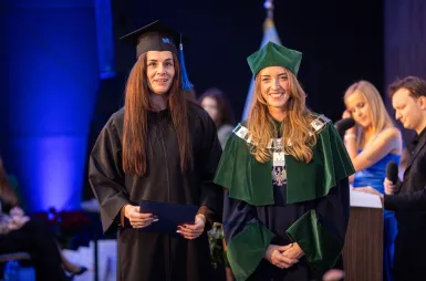 Uroczystość wręczenia dyplomów absolwentom 2025 za nami! | Aktualności | Uniwersytet WSB Merito w Gdańsku: zdj