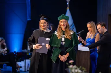 Uroczystość wręczenia dyplomów absolwentom 2025 za nami! | Aktualności | Uniwersytet WSB Merito w Gdańsku: Zdjęcie