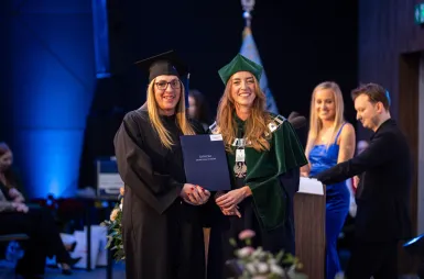 Uroczystość wręczenia dyplomów absolwentom 2025 za nami! | Aktualności | Uniwersytet WSB Merito w Gdańsku: Zdjęcie