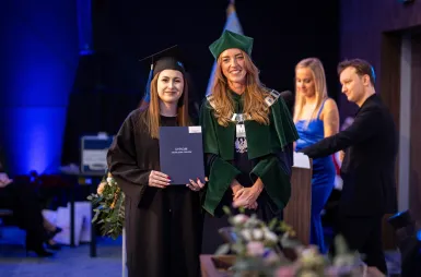 Uroczystość wręczenia dyplomów absolwentom 2025 za nami! | Aktualności | Uniwersytet WSB Merito w Gdańsku: zdj