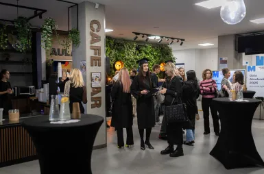 Uroczystość wręczenia dyplomów absolwentom 2025 za nami! | Aktualności | Uniwersytet WSB Merito w Gdańsku: Zdjęcie