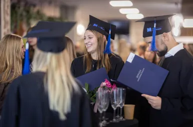 Uroczystość wręczenia dyplomów absolwentom 2025 za nami! | Aktualności | Uniwersytet WSB Merito w Gdańsku: zdjecie