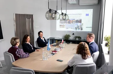 Spotkanie kultur i pomysłów – wizyta Ambasador Gwatemali na naszym uniwersytecie | Uniwersytet WSB Merito w Gdańsku: wizyta Ambasador Gwatemali