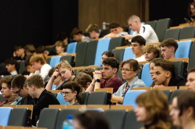 Panel dyskusyjny: Głowa wygrywa mecz - relacja | Aktualności | Uniwersytet WSB Merito w Gdańsku: panel 4