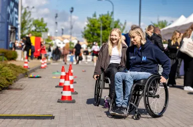 Zdrowie, integracja i wspólna zabawa. Za nami Rodzinny Piknik Zdrowia i Uśmiechu | Aktualności | Uniwersytet WSB Merito w Gdańsku: Piknik Uniwersytetu WSB Merito w Gdańsku