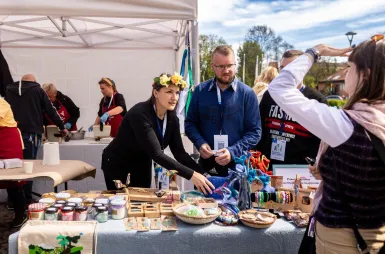 Zdrowie, integracja i wspólna zabawa. Za nami Rodzinny Piknik Zdrowia i Uśmiechu | Aktualności | Uniwersytet WSB Merito w Gdańsku: Piknik Uniwersytetu WSB Merito w Gdańsku