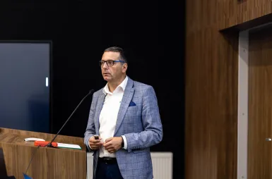 Wiedza, doświadczenie i współpraca. Za nami konferencja poświęcona leczeniu ran przewlekłych | Aktualności | Uniwersytet WSB Merito w Gdańsku: Zdjęcie