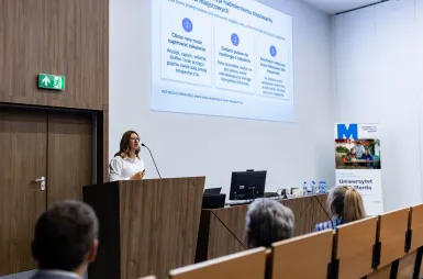 Wiedza, doświadczenie i współpraca. Za nami konferencja poświęcona leczeniu ran przewlekłych | Aktualności | Uniwersytet WSB Merito w Gdańsku: Zdjęcie
