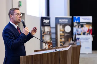 Uroczyste zakończenie studiów podyplomowych 2025/2026 za nami! | Aktualności | Uniwersytet WSB Merito w Gdańsku: zdjęcie