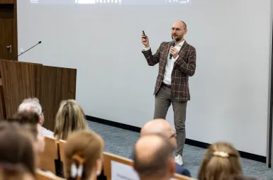 Uroczyste zakończenie studiów podyplomowych 2025/2026 za nami! | Aktualności | Uniwersytet WSB Merito w Gdańsku: Zdjęcie