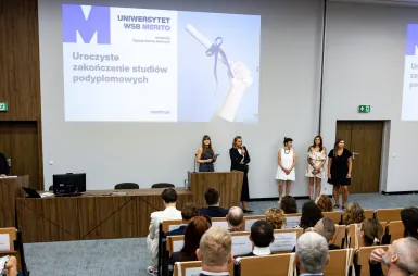 Uroczyste zakończenie studiów podyplomowych 2025/2026 za nami! | Aktualności | Uniwersytet WSB Merito w Gdańsku: Zdjęcie