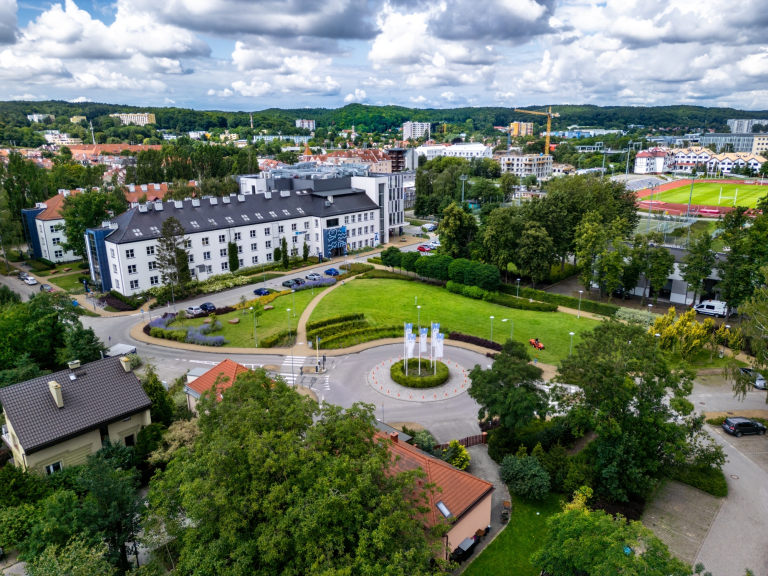 Masaż twarzy Guasha | Uniwersytet WSB Merito w Gdańsku: rozbudowa_kampusu-