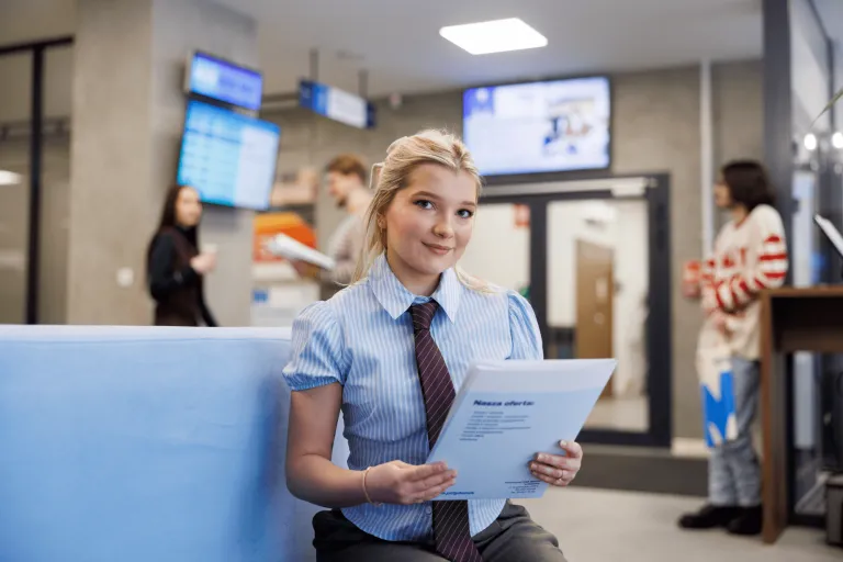 Czesne, stypendia i zniżki | Uniwersytet WSB Merito w Gdańsku: Kandydatka na studia przy Biurze Rekrutacji