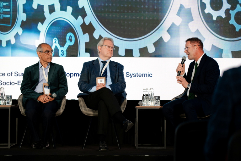 Leader 2050 - międzynarodowy dialog o przyszości | Aktualności | Uniwersytet WSB Merito w Gdańsku: Leader 2050