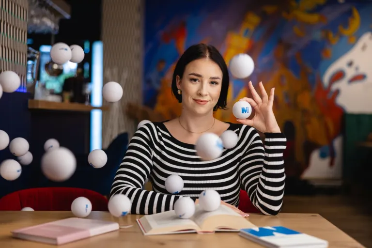 Graj razem z nami dla WOŚP! | Aktualności | Uniwersytet WSB Merito w Gdańsku: lic studentka piłeczki