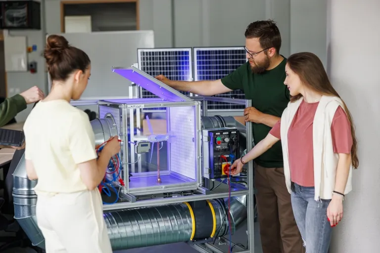 Testowanie maszyny czy produktu