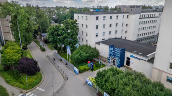 Poznaj nas | Uniwersytet WSB Merito Gdynia: Siedziba Uniwersytetu WSB Merito Gdynia, widok z góry