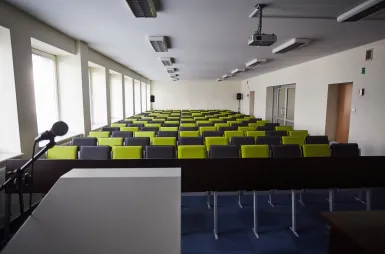 ABC studenta | Uniwersytet WSB Merito Gdynia: Aula wykładowa