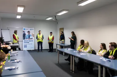 Przyszli specjaliści już na pokładzie! Rozpoczęcie Szkoły Agenta Celnego | Aktualności | Uniwersytet WSB Merito Gdynia: Inauguracja Kursu Agenta Celnego