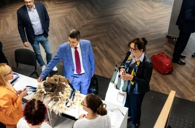 Leader 2050 - międzynarodowy dialog o przyszości | Aktualności | Uniwersytet WSB Merito Gdynia: Leader 2050