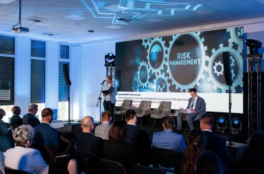 Leader 2050 - międzynarodowy dialog o przyszości | Aktualności | Uniwersytet WSB Merito Gdynia: Leader 2050