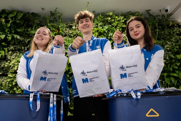 Akcje i działania dla maturzystów  | Uniwersytet WSB Merito Gdynia: turbo-weekend-z-maturalni.com