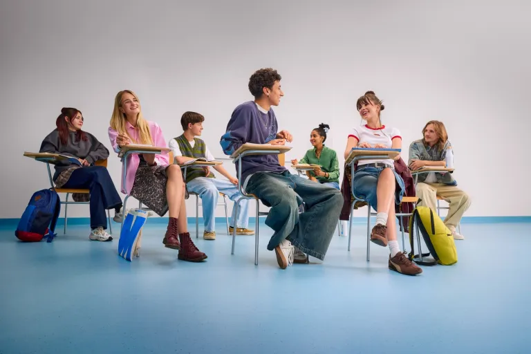 Ostatnie wolne miejsca! Zacznij studia w marcu | Aktualności | Uniwersytet WSB Merito: studenci w klasie