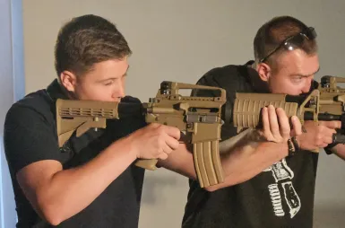 Laboratoria i pracownie | Uniwersytet WSB Merito Łódź: łódź_laboratoria_wirtualna strzelnica