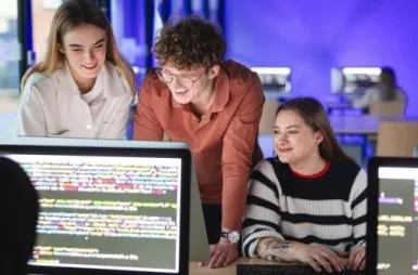 Laboratoria i pracownie | Uniwersytet WSB Merito Łódź: łódź_laboratoria_cyberbezpieczeństwa