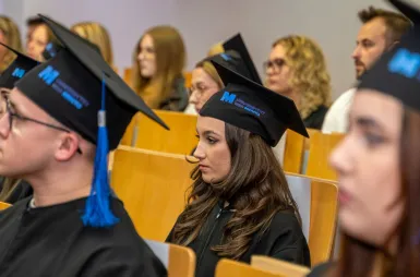 Uroczyste wręczenie dyplomów absolwentom Uniwersytetu WSB Merito Łódź | Aktualności | Uniwersytet WSB Merito Łódź: Wręczenie dyplomów 2026