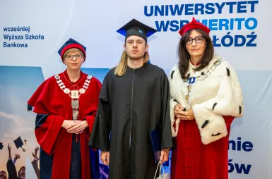 Uroczyste wręczenie dyplomów absolwentom Uniwersytetu WSB Merito Łódź | Aktualności | Uniwersytet WSB Merito Łódź: Wręczenie dyplomów 2026