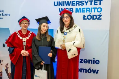 Uroczyste wręczenie dyplomów absolwentom Uniwersytetu WSB Merito Łódź | Aktualności | Uniwersytet WSB Merito Łódź: Wręczenie dyplomów 2026