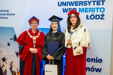 Uroczyste wręczenie dyplomów absolwentom Uniwersytetu WSB Merito Łódź | Aktualności | Uniwersytet WSB Merito Łódź: Wręczenie dyplomów 2026