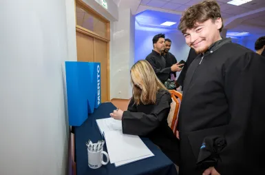Uroczyste wręczenie dyplomów absolwentom Uniwersytetu WSB Merito Łódź | Aktualności | Uniwersytet WSB Merito Łódź: Wręczenie dyplomów 2026