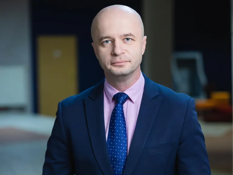 Oferty pracy | Uniwersytet WSB Merito Łódź: Łódź - wykładowca - dr Paweł Ramiączek