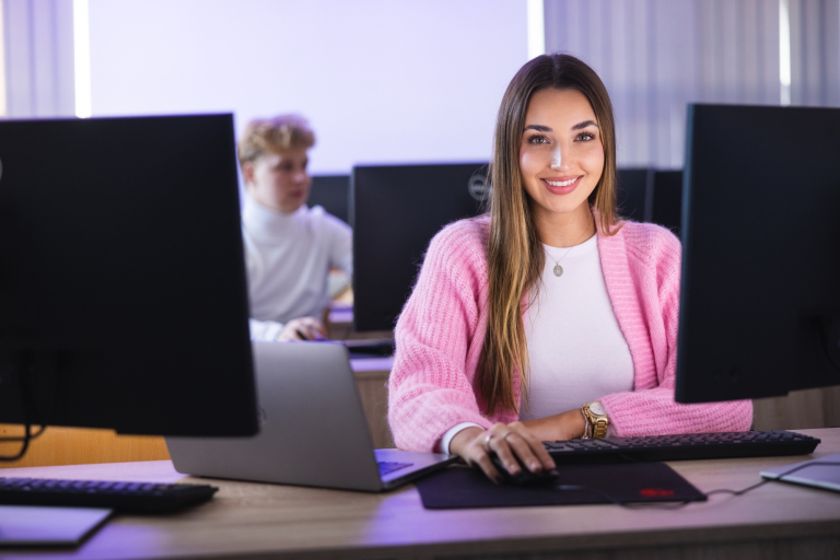 Jesteśmy partnerem projektu „Stypendium Marzeń” | Aktualności | Uniwersytet WSB Merito Łódź: sala