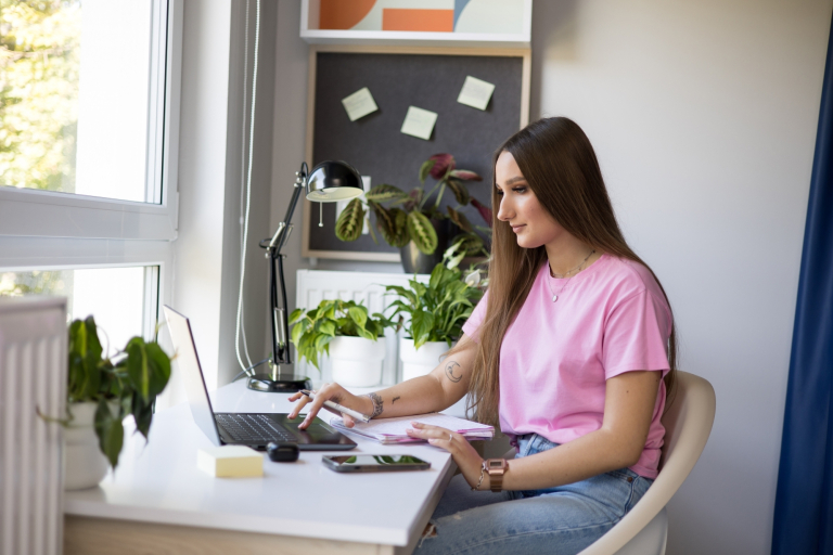 Studia w formie niestacjonarnej realizowane online | Uniwersytet WSB Merito Łódź: Studia realizowane online