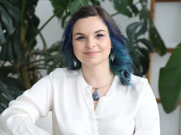 Zmiana pracy czy tylko zmęczenie? Jak podjąć dobrą decyzję zawodową [PODCAST] | Aktualności | Uniwersytet WSB Merito Łódź: dr Anna Staszewska