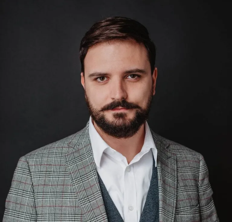 V Opolskie Forum Zdrowia Psychicznego Dzieci i Młodzieży | opisy prelekcji | Uniwersytet WSB Merito Opole: dr Adam Zemełka