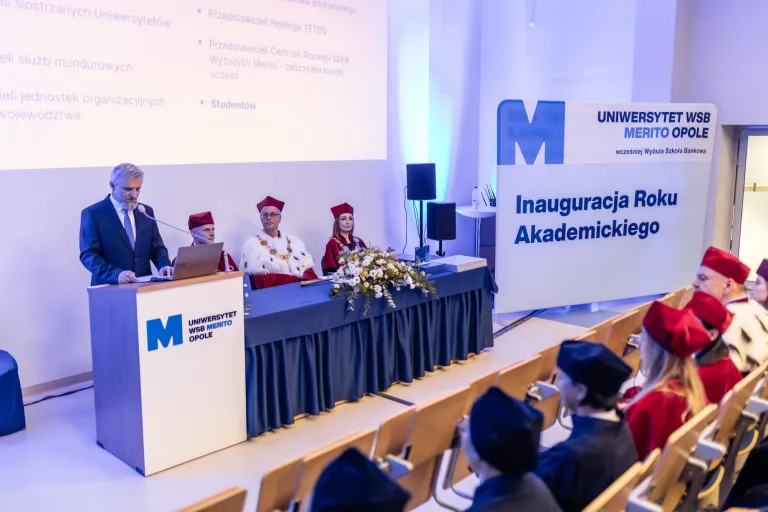 Rok Akademicki 2025/2026 rozpoczęty! | Aktualności | Uniwersytet WSB Merito Opole: Inauguracja Roku Akademickiego 2025/2026